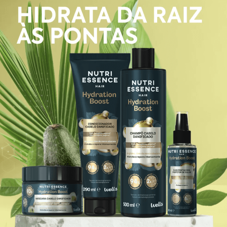 Imagens de quatro produtos Nutri Essence sobre um fundo verde decorado com elementos naturais. Acima, o texto: Hidrata da raiz às pontas.